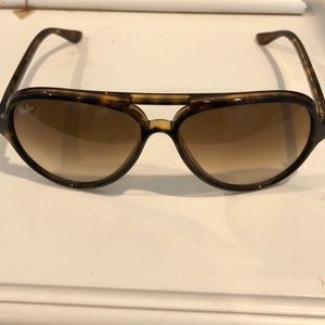 Ray Ban Sunglasses style 4125 Tortoise Shell